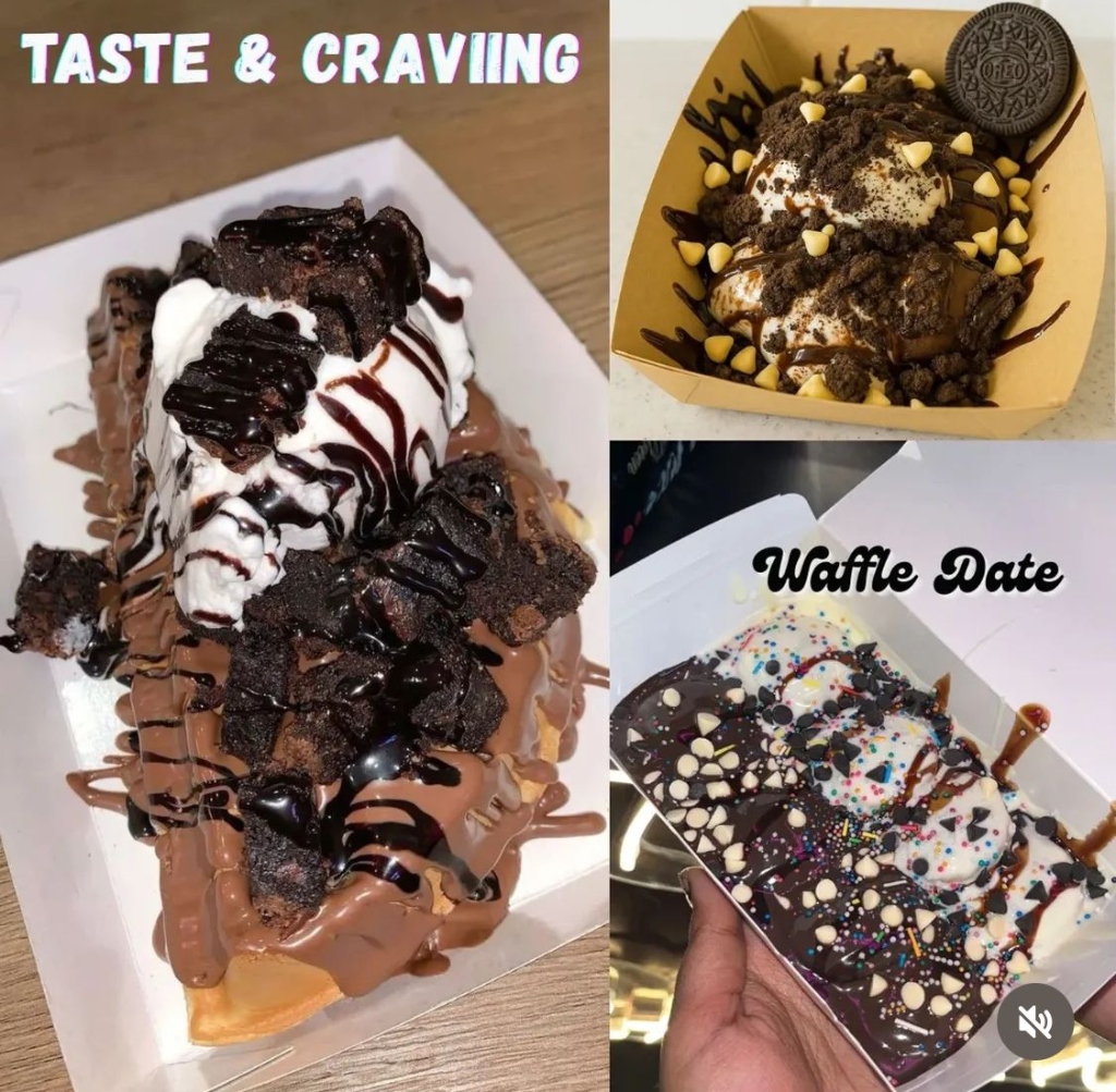 Dessert assortment: Brownie waffles and mini pancake boxes - Taste & Craviing favorites